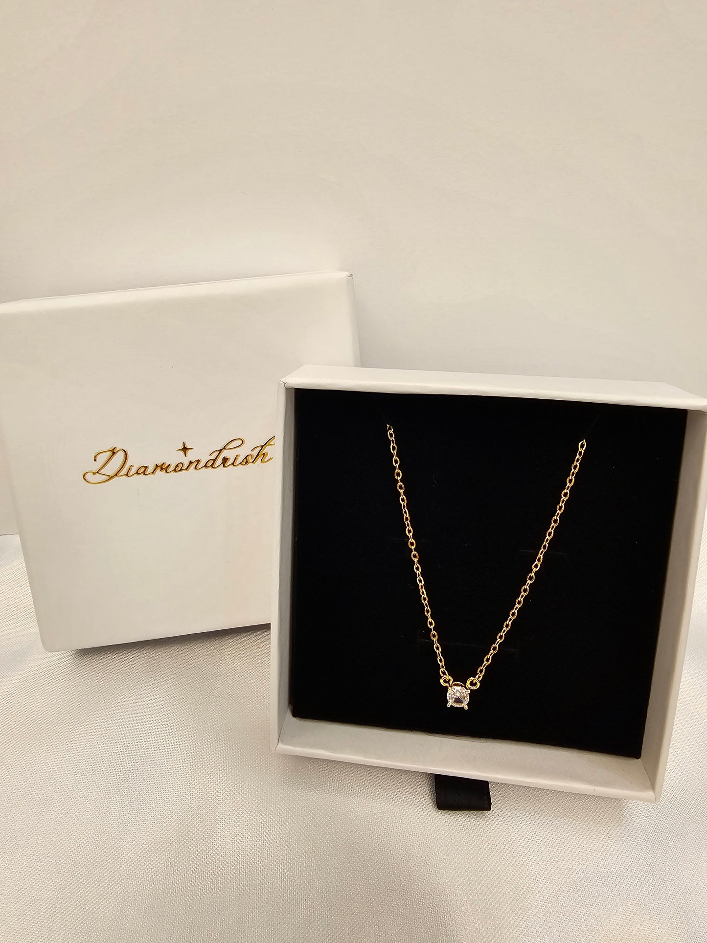 SOLACE DIAMOND NECKLACE (18K Gold Plated Steel)